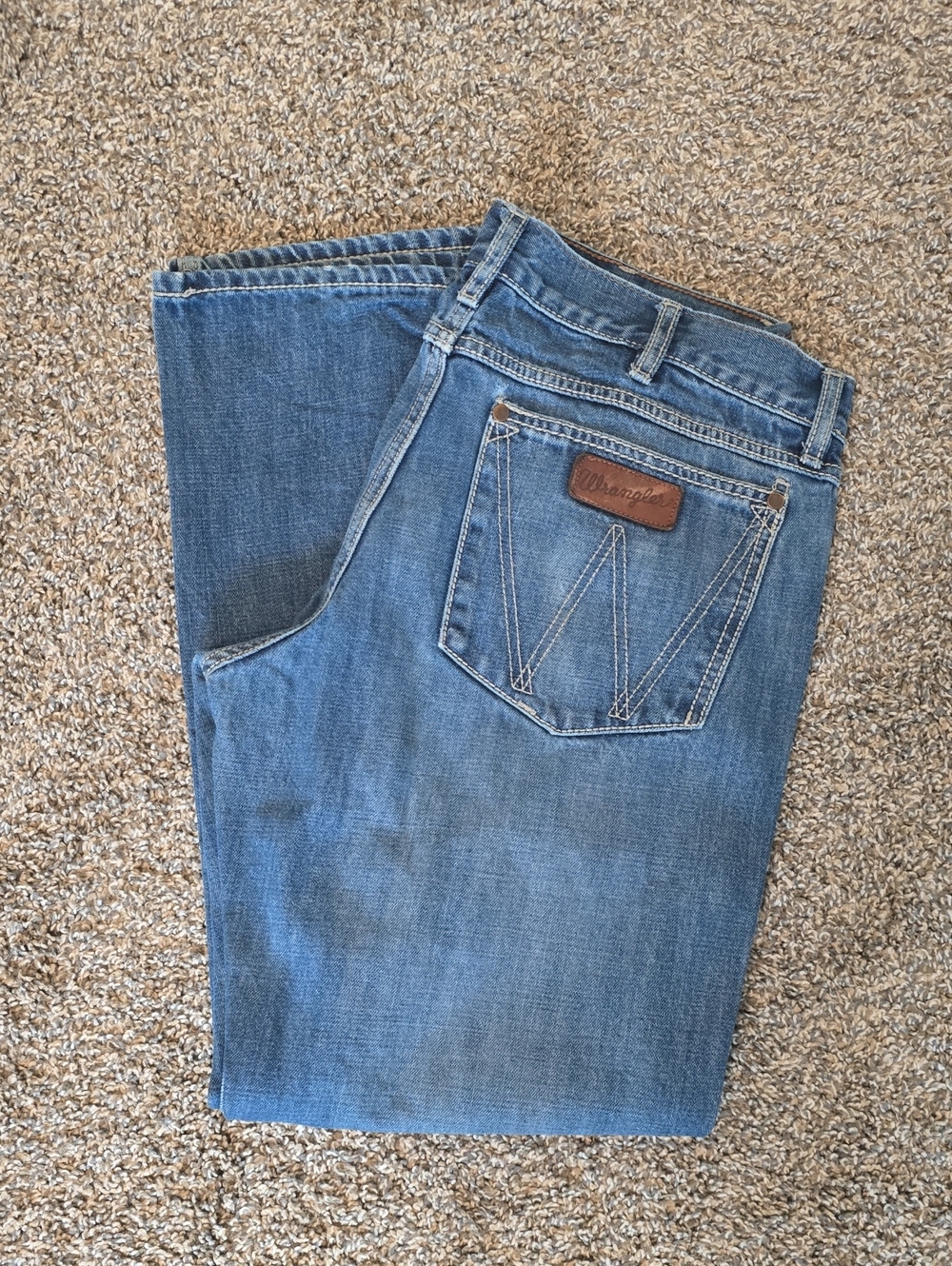 Wrangler Medium Blue Denim Jeans with Leather Patch